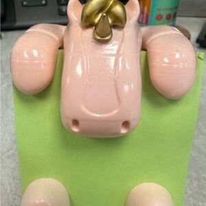 Pink Horse-Shaped Note Holder